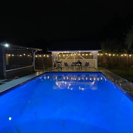 Вілла Pool House Oasis Тітусвілл Екстер'єр фото